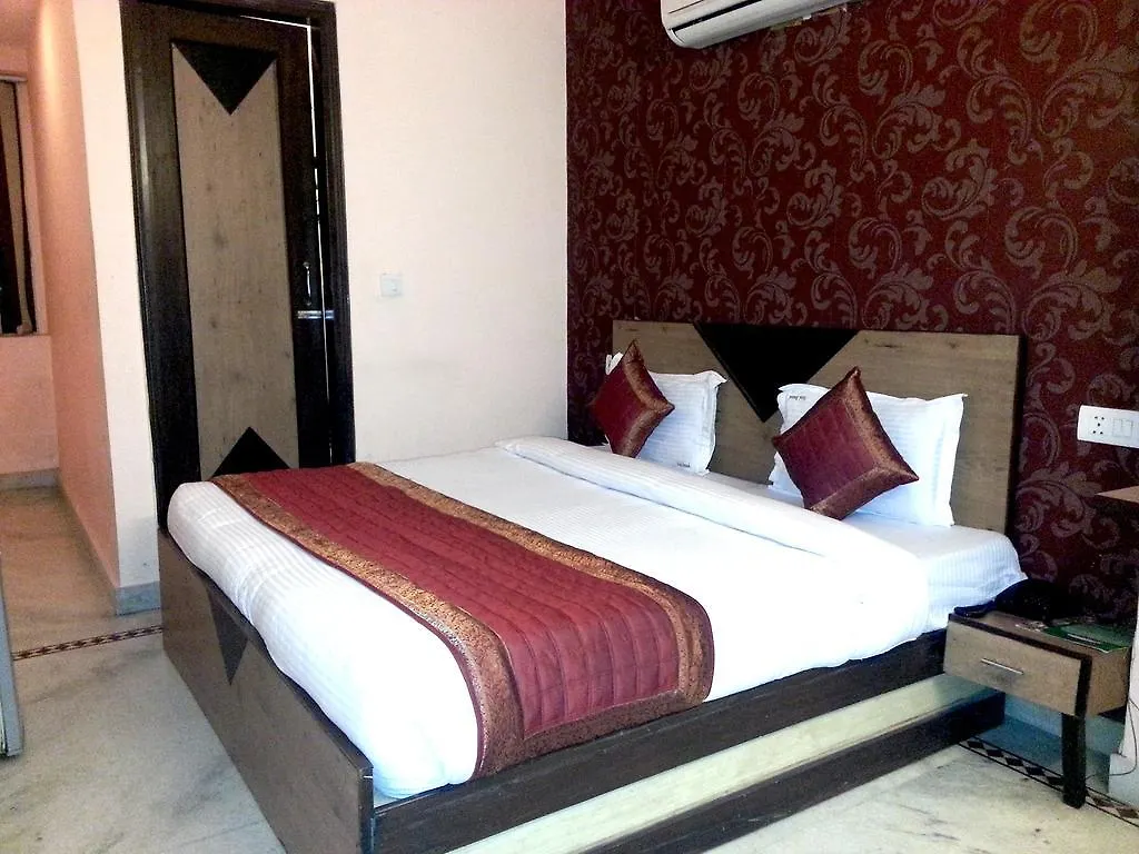 Hotel Ananda