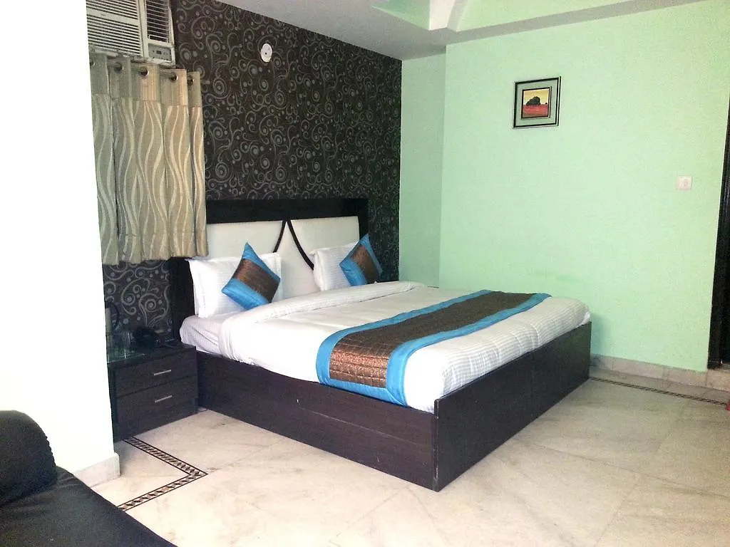 Hotel Ananda
