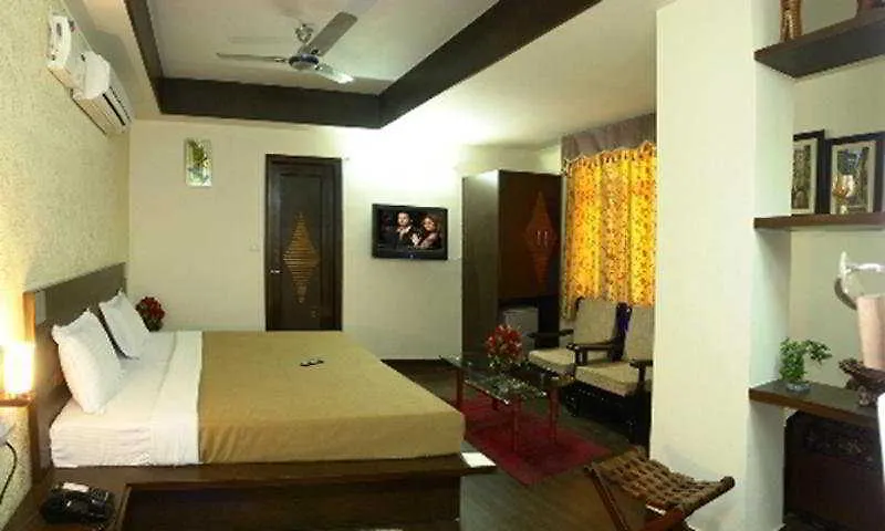Hotel Ananda 3*, Delhi (National Capital Territory of India)