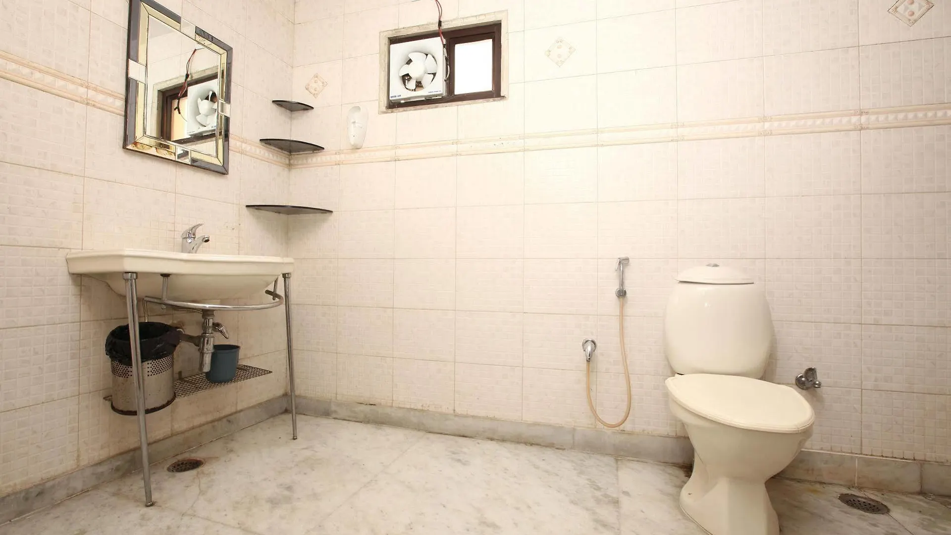 Hotel Ananda 3*, Delhi (National Capital Territory of India)